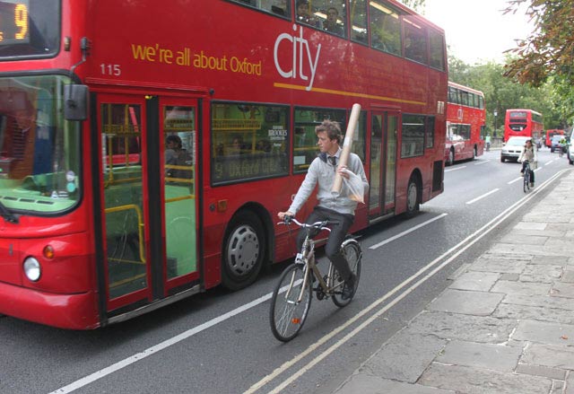 bus-poster-hit